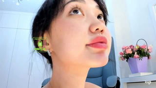 Yoona Lee fingers and blowjob porn video