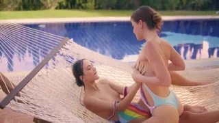 Lesbian Facesitting porno